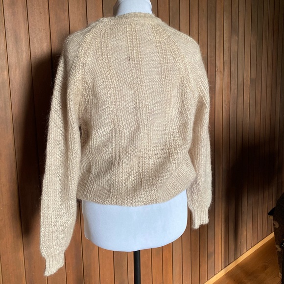 1970s Vintage Wool Sweater - Picture 2 of 4